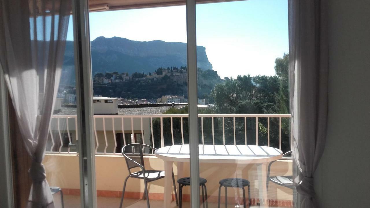 Apartamento Cassis Centre- Entre Falaise Et Port Exterior foto